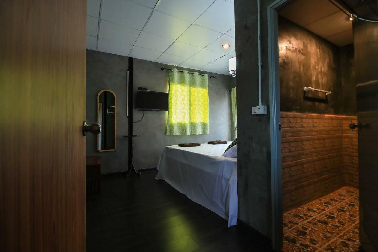 Falik Farm Stay พระนครศรีอยุธยา ภายนอก รูปภาพ